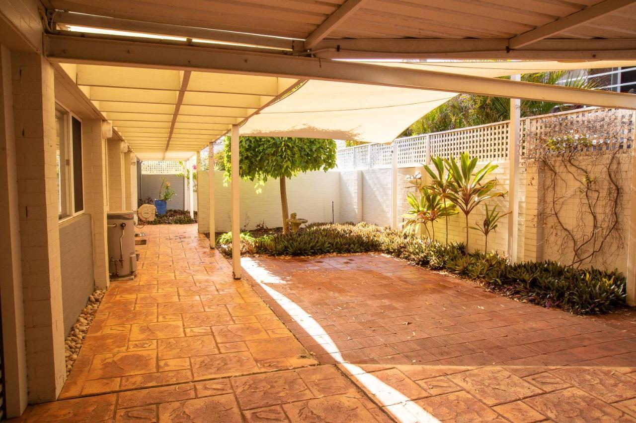 Waterside Canal Dreams Mandurah Bagian luar foto