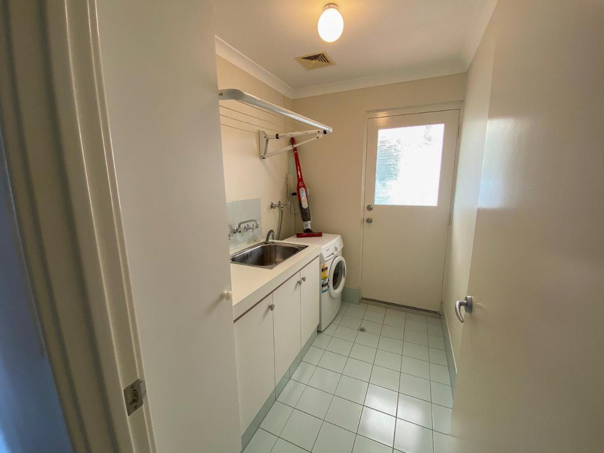 Waterside Canal Dreams Mandurah Bagian luar foto